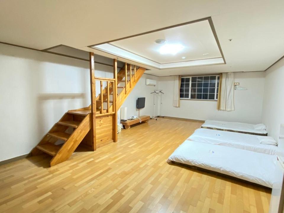 Arbon Youth Hostel & Resort Jeju Dış mekan fotoğraf